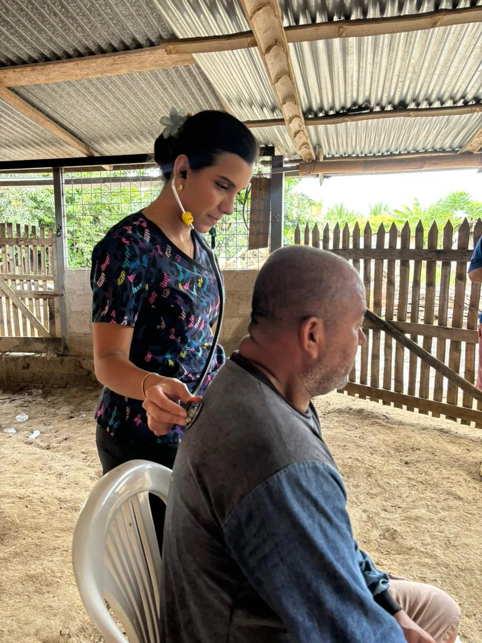 Dra. Paola Ruiz sonriendo